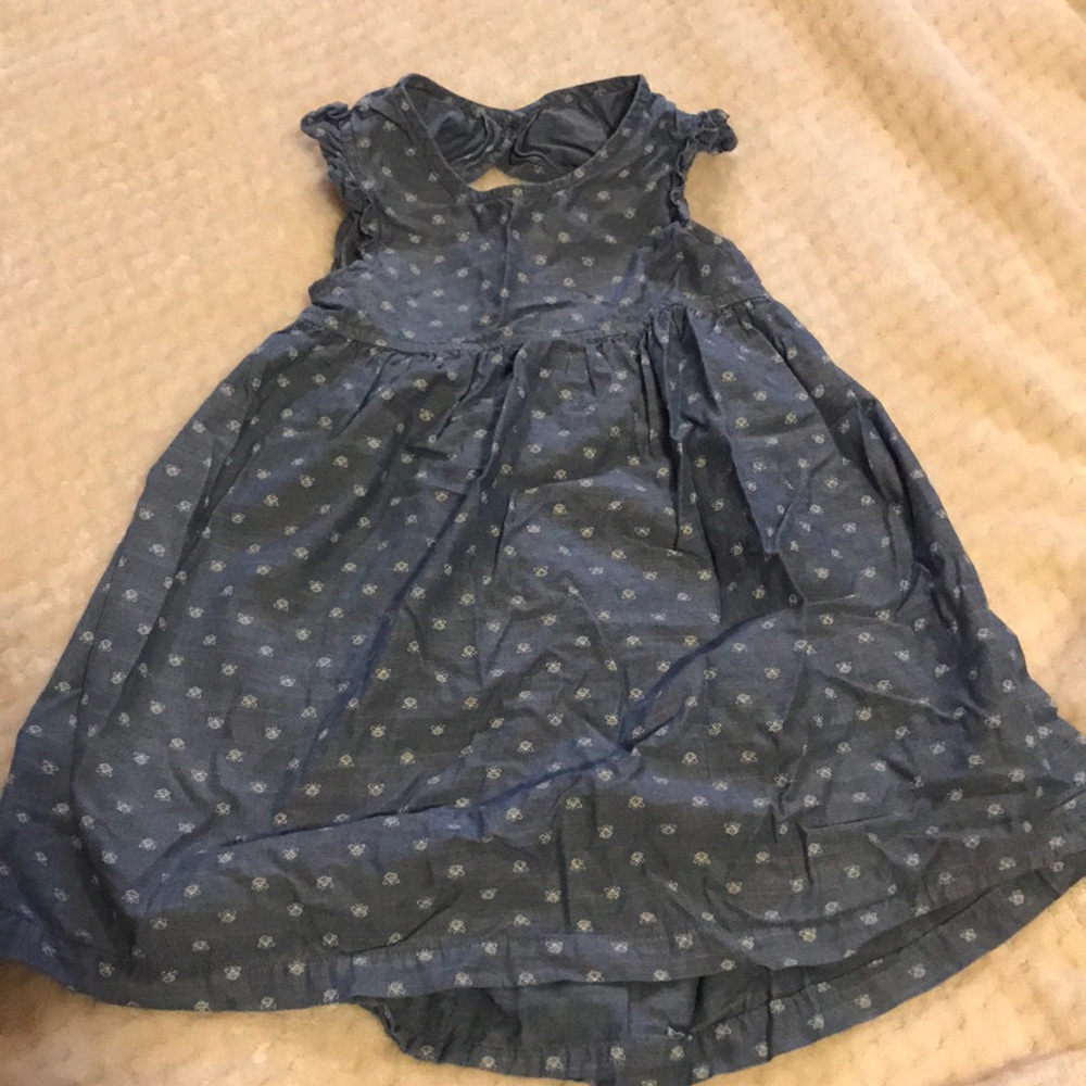 Chambray dress with bumblebees